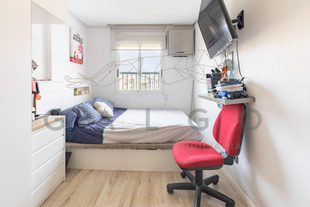 Revente - Vloer - Valencia - Campanar