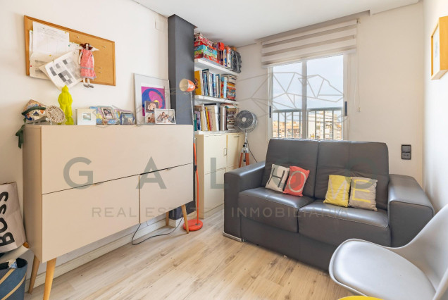 Revente - Vloer - Valencia - Campanar