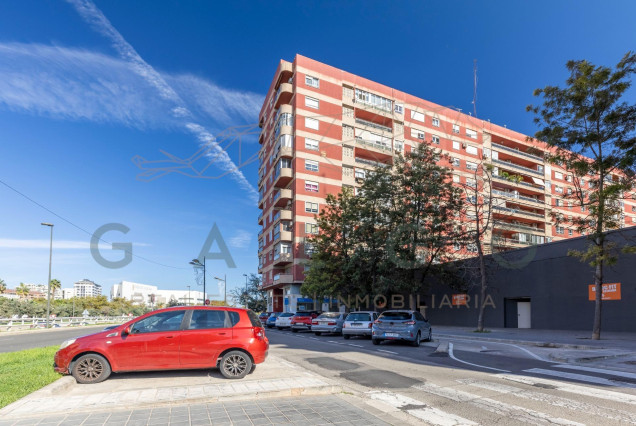 Sale - Flat - Valencia - Ciutat Universitaria - Universidades