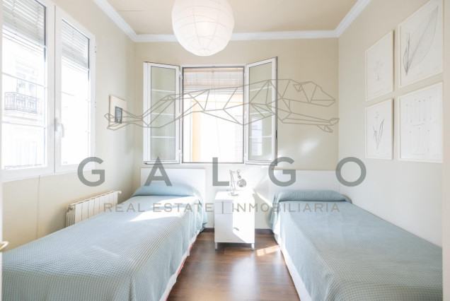 Alquiler a largo plazo - Ático - Valencia - Ciutat Vella