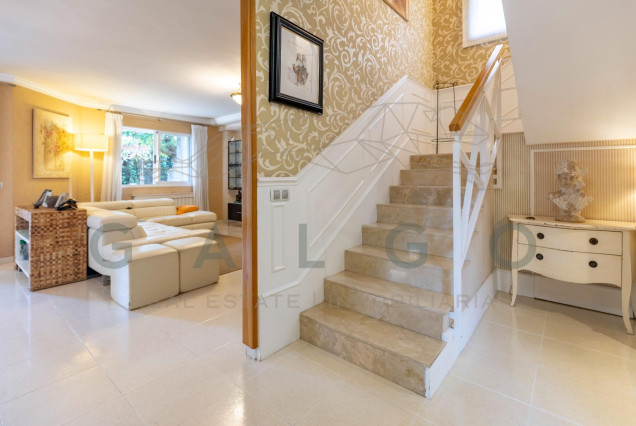 Sale - Villa - Godella - URB. CAMPOLIVAR