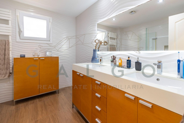 Sale - Villa - Godella - URB. CAMPOLIVAR