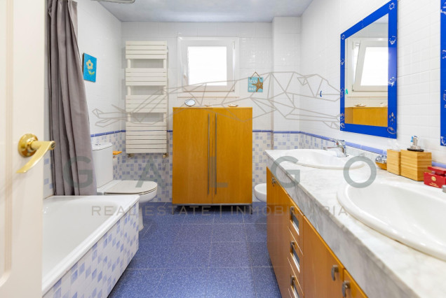 Sale - Villa - Godella - URB. CAMPOLIVAR