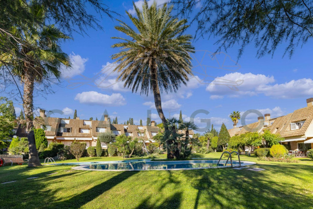 Sale - Semi-detached - Godella - Campolivar