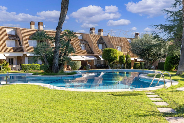 Sale - Semi-detached - Godella - Campolivar