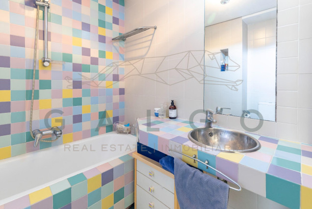 Revente - Vloer - Valencia - Campanar