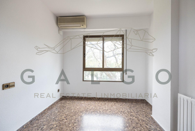 Revente - Vloer - Valencia - La Petxina