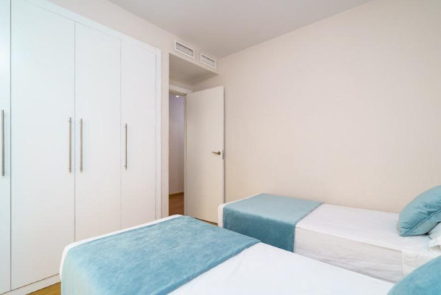 Alquiler a largo plazo - Ático - Valencia - El Mercat