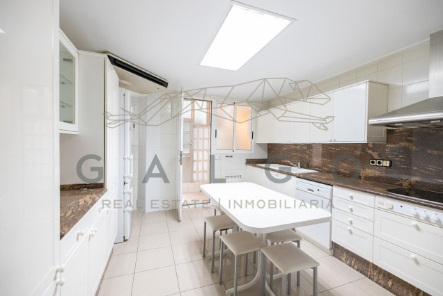 Alquiler a largo plazo - Piso - Valencia - Sant Francesc