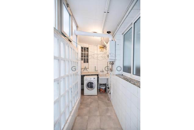 Alquiler a largo plazo - Piso - Valencia - Sant Francesc