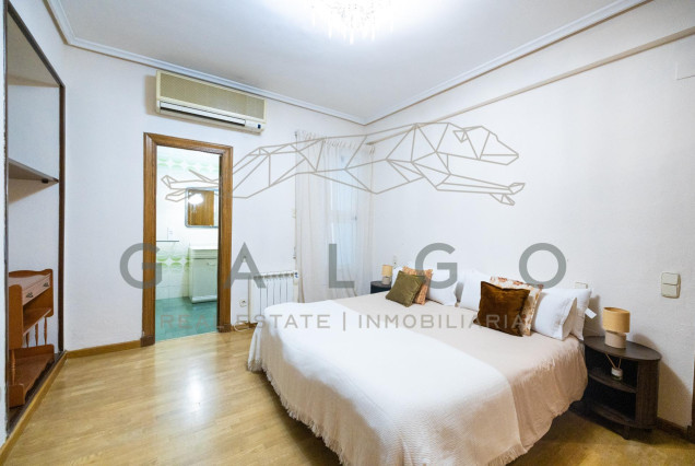 Alquiler a largo plazo - Piso - Valencia - Sant Francesc