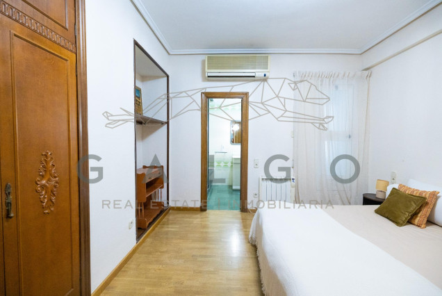 Alquiler a largo plazo - Piso - Valencia - Sant Francesc