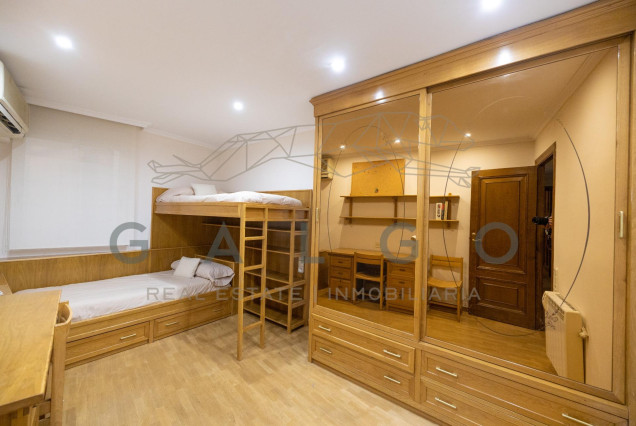 Alquiler a largo plazo - Piso - Valencia - Sant Francesc