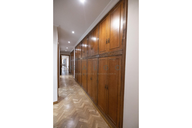 Alquiler a largo plazo - Piso - Valencia - Sant Francesc