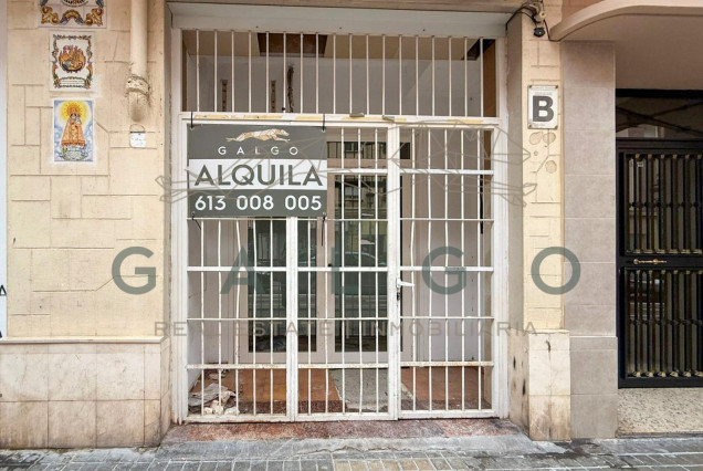 Alquiler a largo plazo - Local comercial - Valencia - Patraix
