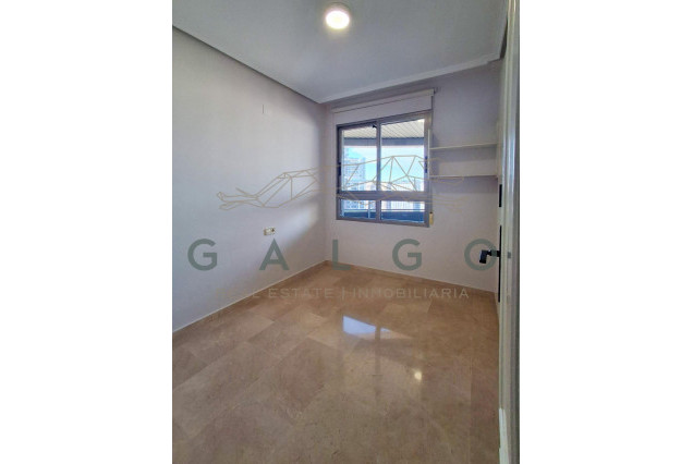 Alquiler a largo plazo - Piso - Valencia - Sant Pau
