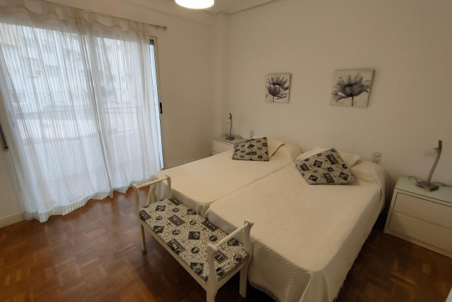 Alquiler a largo plazo - Piso - Valencia - Russafa