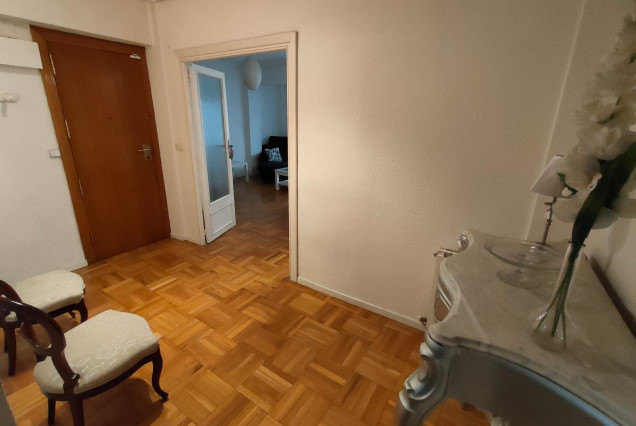 Alquiler a largo plazo - Piso - Valencia - Russafa