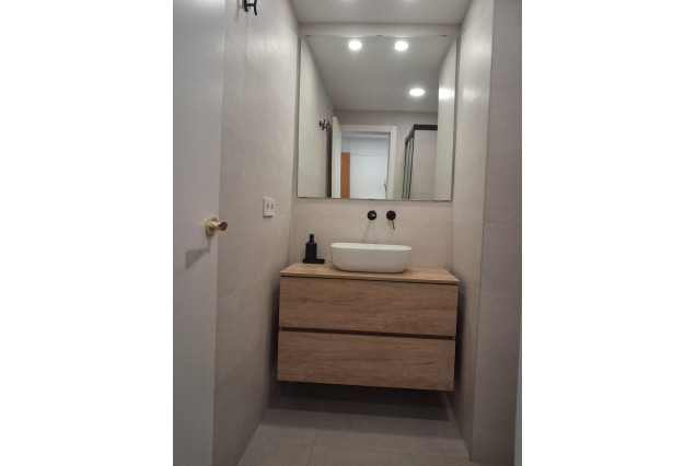 Alquiler a largo plazo - Piso - Valencia - El Pilar