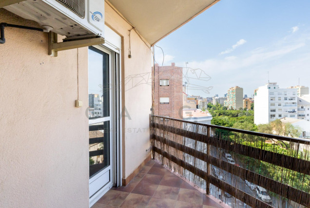 Revente - Vloer - Valencia - Nou Moles