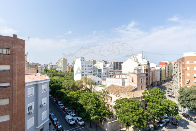 Revente - Vloer - Valencia - Nou Moles
