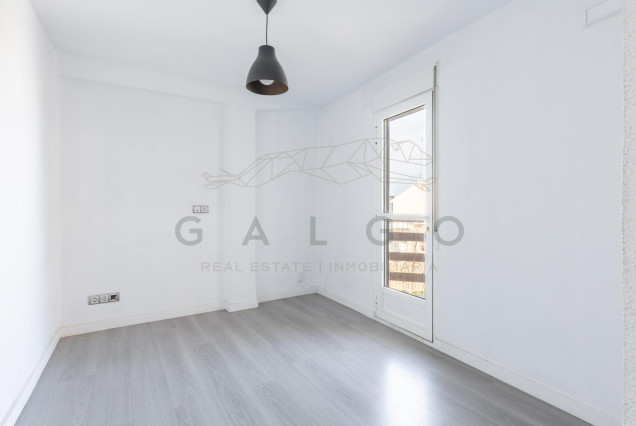 Revente - Vloer - Valencia - Nou Moles