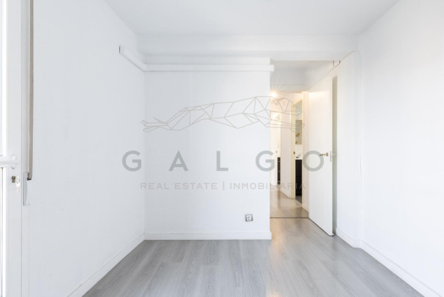 Revente - Vloer - Valencia - Nou Moles