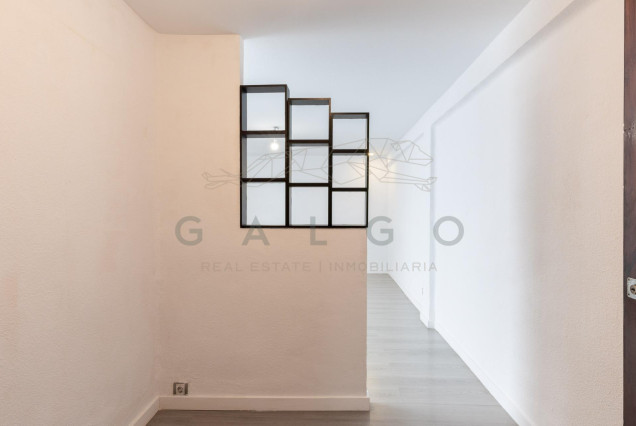 Revente - Vloer - Valencia - Nou Moles