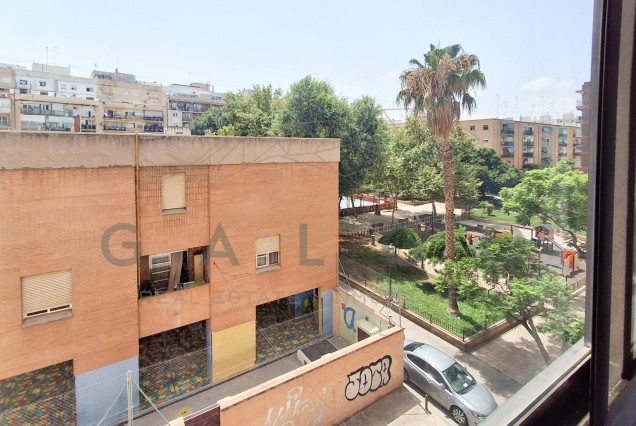 Alquiler a largo plazo - Piso - Valencia - Camins al Grau
