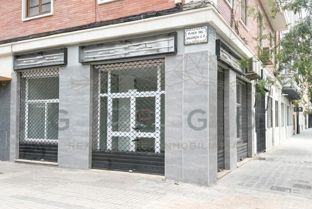 Long time Rental - Commercial premises - Valencia - Mestalla