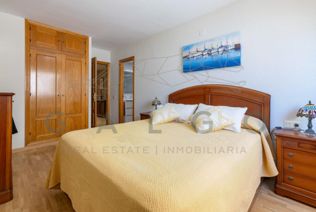 Sale - Flat - Valencia - En Corts