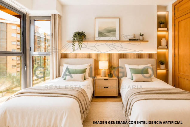 Sale - Flat - Valencia - En Corts