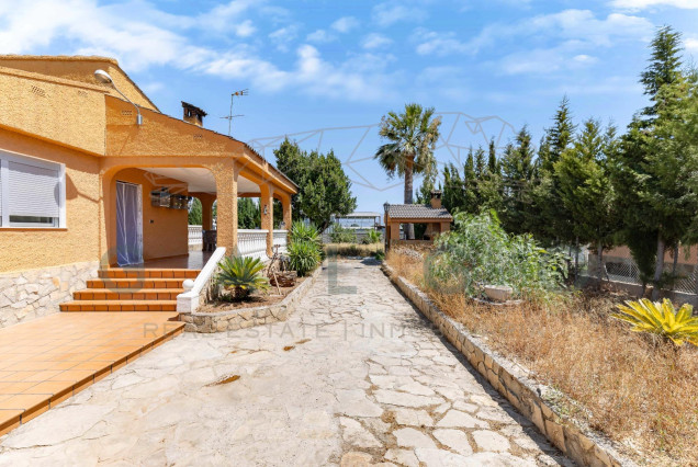 Venta - Chalet - Lliria - Urbanizaciones