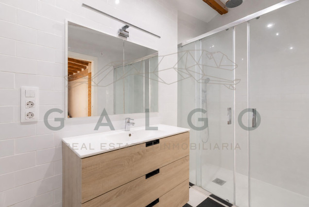 Sale - Flat - Valencia - Centro - Sant Francesc