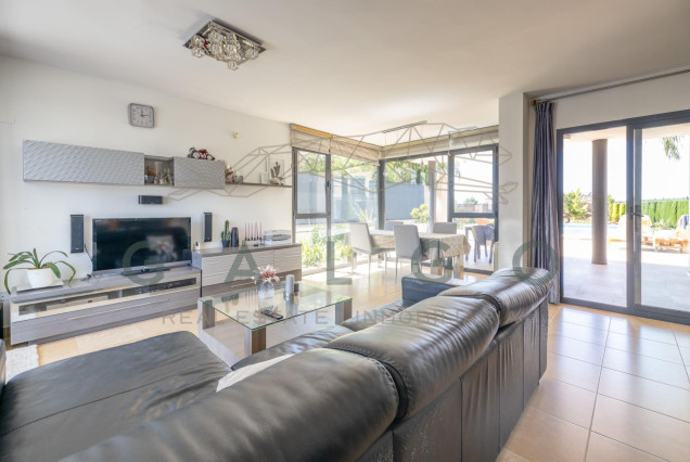 Venta - Chalet - San Antonio de Benageber - Urbanizacion montsano