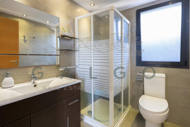 Venta - Chalet - San Antonio de Benageber - Urbanizacion montsano
