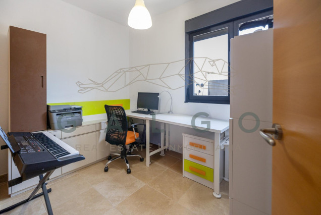 Venta - Chalet - San Antonio de Benageber - Urbanizacion montsano