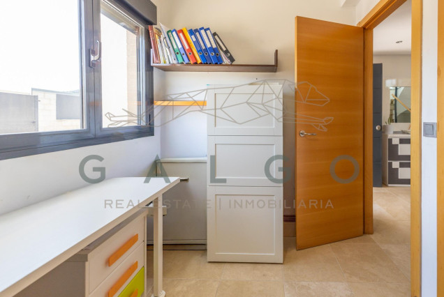 Venta - Chalet - San Antonio de Benageber - Urbanizacion montsano