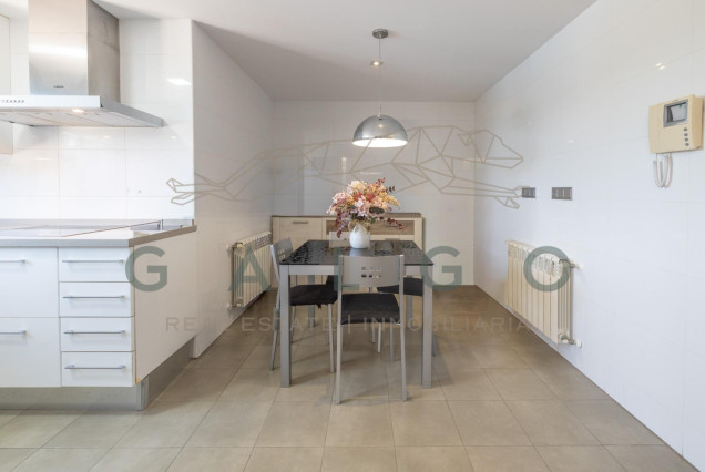 Venta - Chalet - San Antonio de Benageber - Urbanizacion montsano
