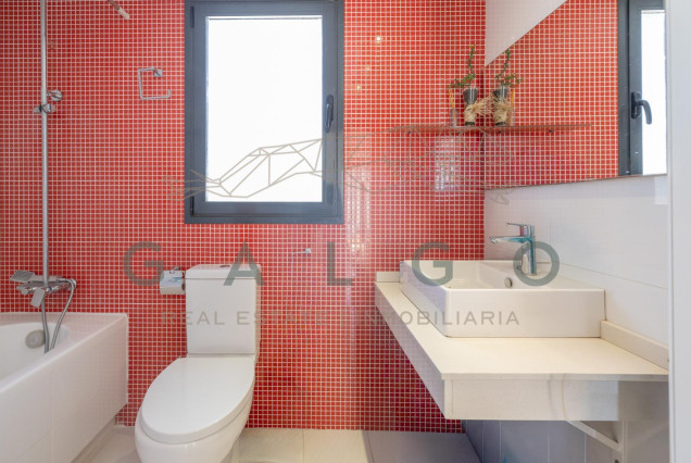 Venta - Chalet - San Antonio de Benageber - Urbanizacion montsano