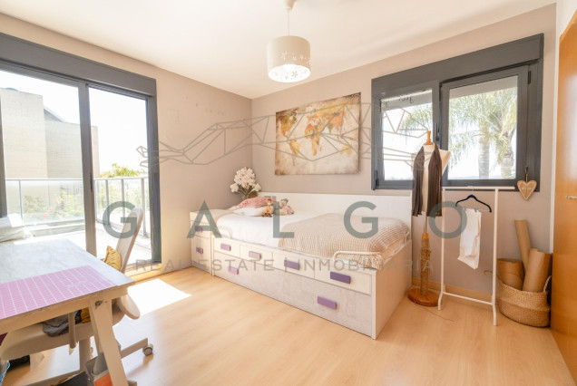 Venta - Chalet - San Antonio de Benageber - Urbanizacion montsano