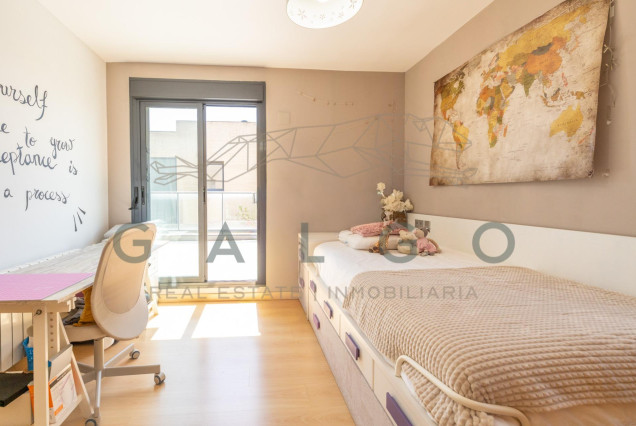 Venta - Chalet - San Antonio de Benageber - Urbanizacion montsano