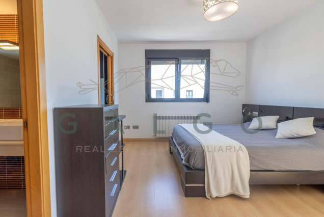Venta - Chalet - San Antonio de Benageber - Urbanizacion montsano