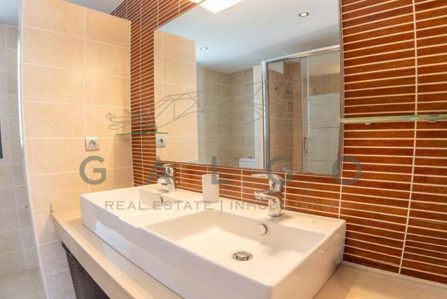 Venta - Chalet - San Antonio de Benageber - Urbanizacion montsano