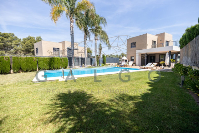 Venta - Chalet - San Antonio de Benageber - Urbanizacion montsano