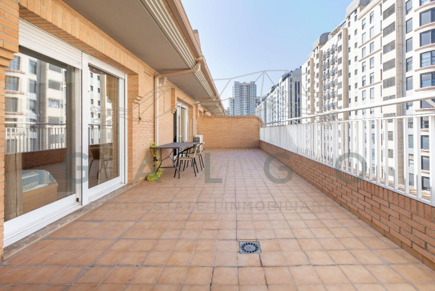 Sale - Penthouse - Valencia - Sant Pau