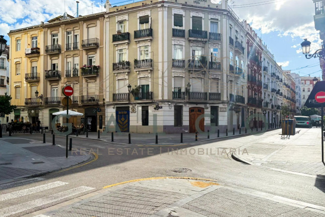 Sale - Flat - Valencia - Russafa