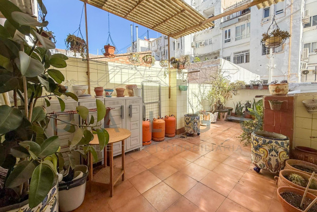 Revente - Vloer - Valencia - Russafa