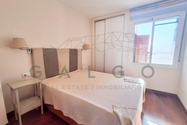 Alquiler a largo plazo - Ático - Valencia - La Roqueta