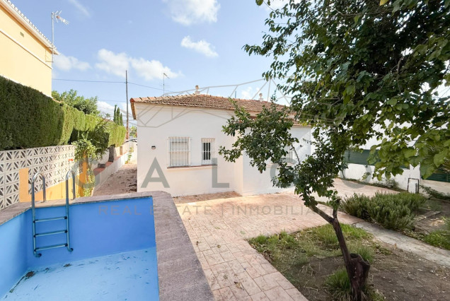 Alquiler a largo plazo - Casa - Paterna - LA CAÑADA